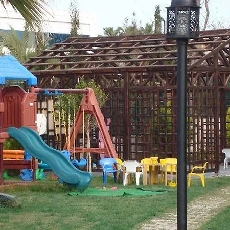 אתר נופש Adalya & Adults Only סייד